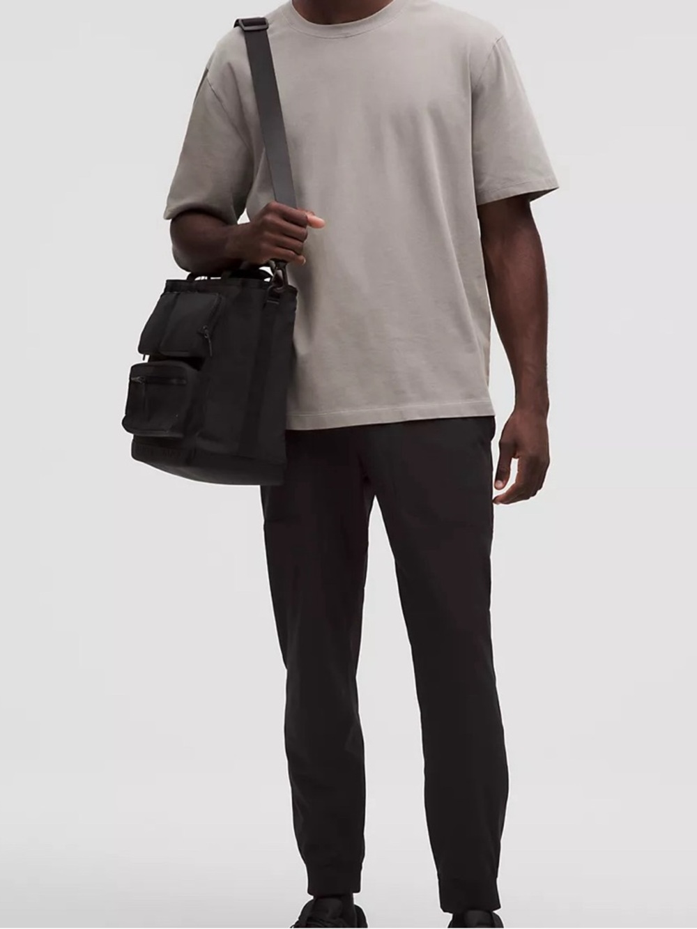 Lululemon ABC Warpstreme Jogger
Regular in Black Size: M